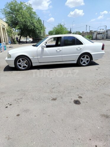 Mercedes C 200-3