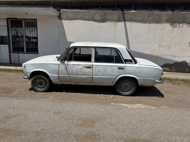 LADA (VAZ) 21011-3