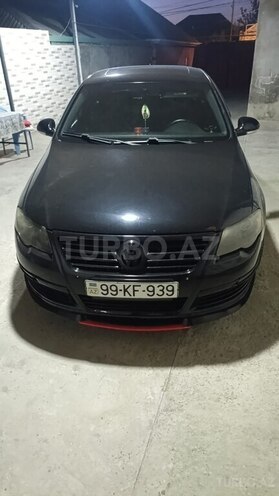 Volkswagen Passat-1