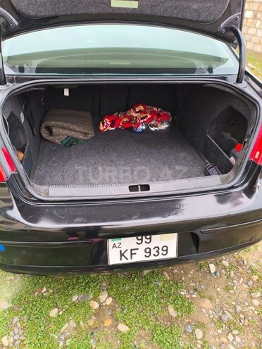 Volkswagen Passat-6