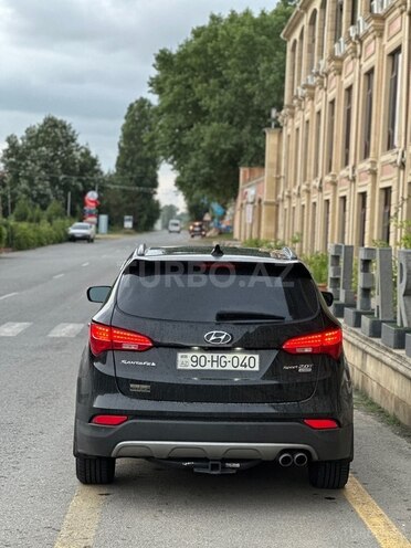 Hyundai Santa Fe-12