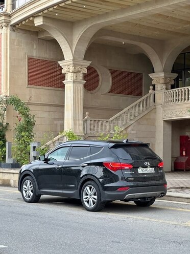 Hyundai Santa Fe-13