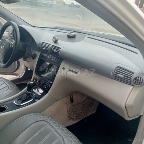Mercedes C 230-4