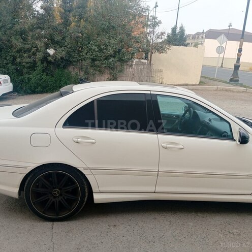 Mercedes C 230-11