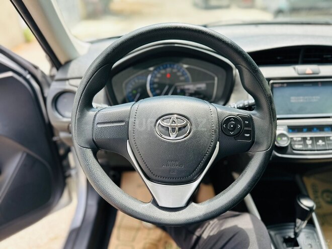 Toyota Corolla Fielder-19