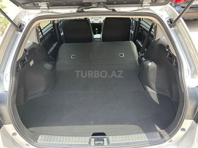 Toyota Corolla Fielder-11