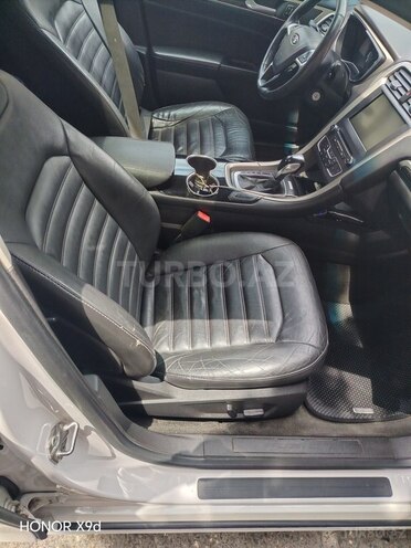 Ford Fusion (North America)-6