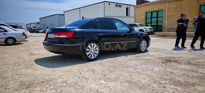 Hyundai Sonata-5