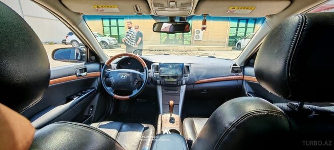 Hyundai Sonata-6
