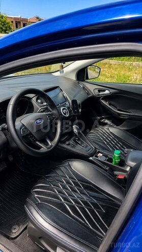 Ford Focus-6