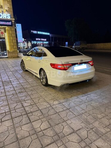 Hyundai Azera-6
