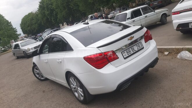 Chevrolet Cruze-4
