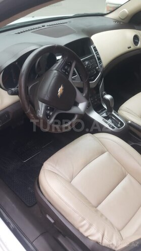Chevrolet Cruze-8