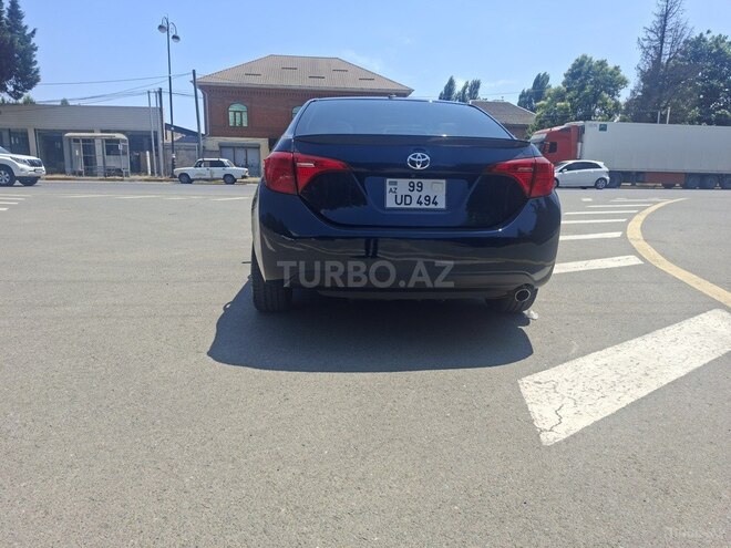 Toyota Corolla-5