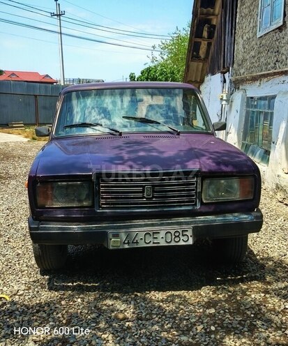 LADA (VAZ) 2107-1