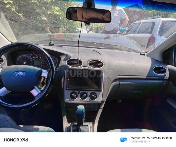 Ford Focus-6