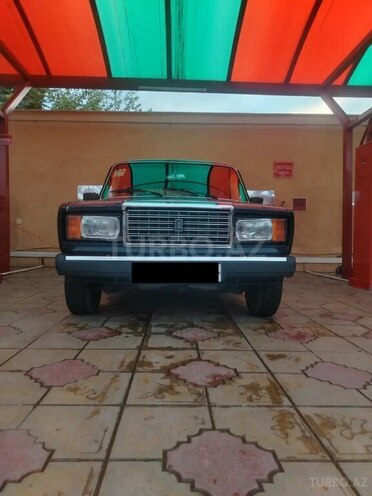 LADA (VAZ) 2107-1