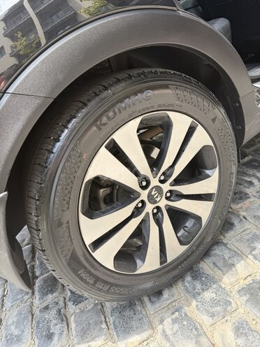 Kia Sportage-12