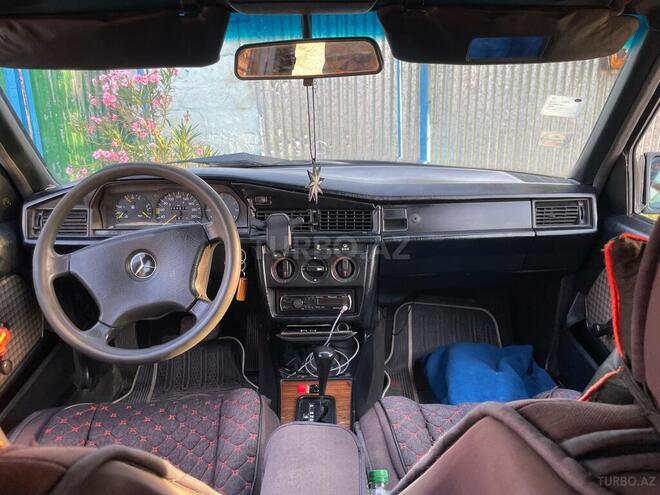 Mercedes 190-3