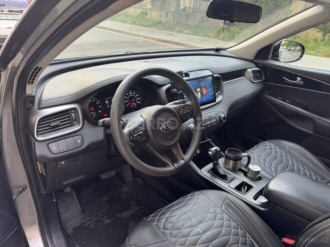 Kia Sorento-4