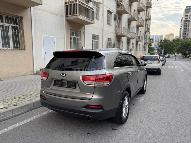 Kia Sorento-7