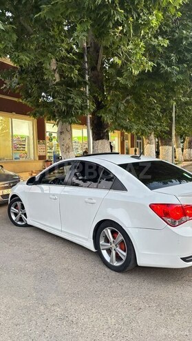 Chevrolet Cruze-2