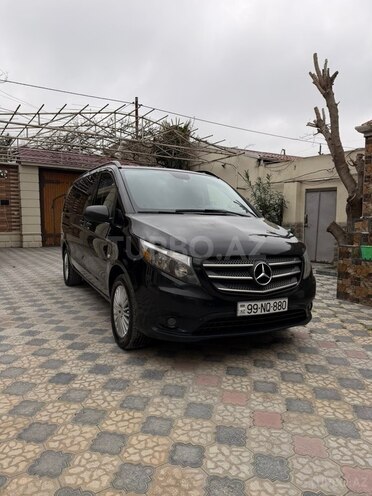 Mercedes Metris-4