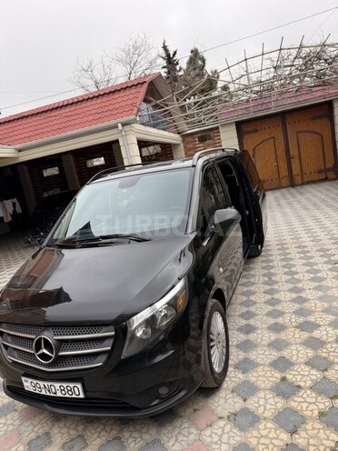 Mercedes Metris-2