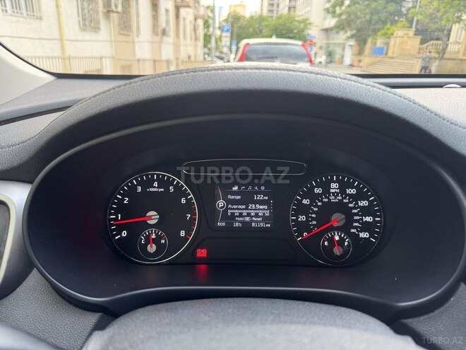 Kia Sorento-11