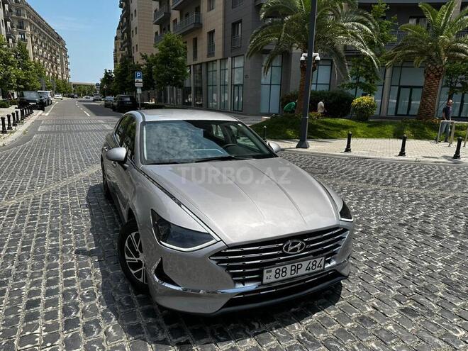 Hyundai Sonata-1