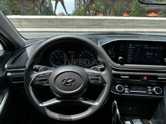 Hyundai Sonata-6