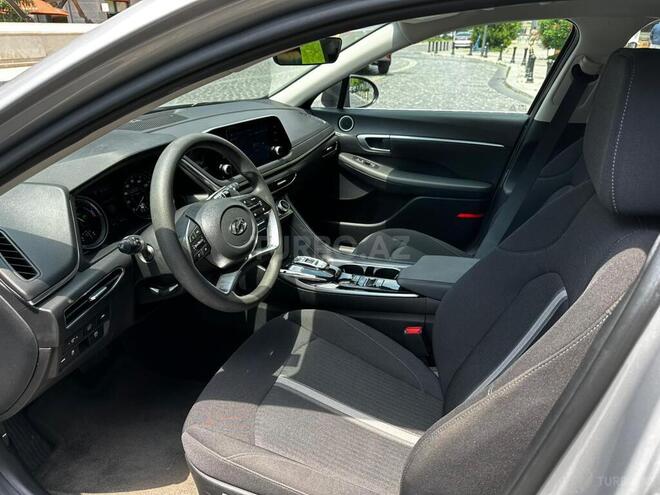Hyundai Sonata-8