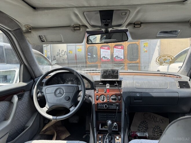 Mercedes C 220-2