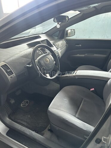 Toyota Prius-7