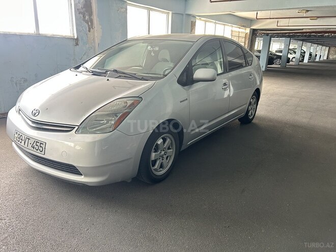 Toyota Prius-3