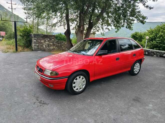 Opel Astra-2