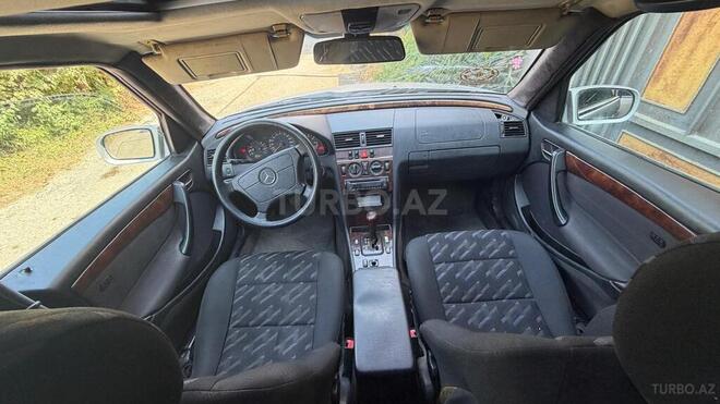 Mercedes C 200-8
