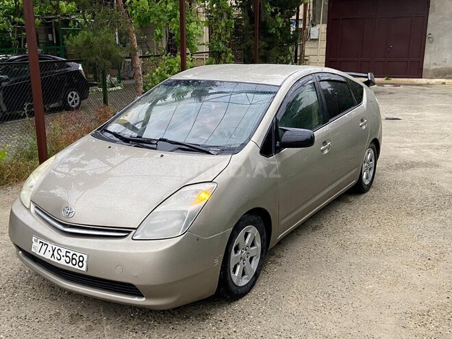 Toyota Prius-2