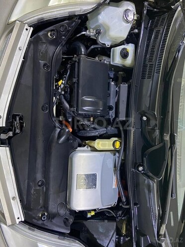 Toyota Prius-4