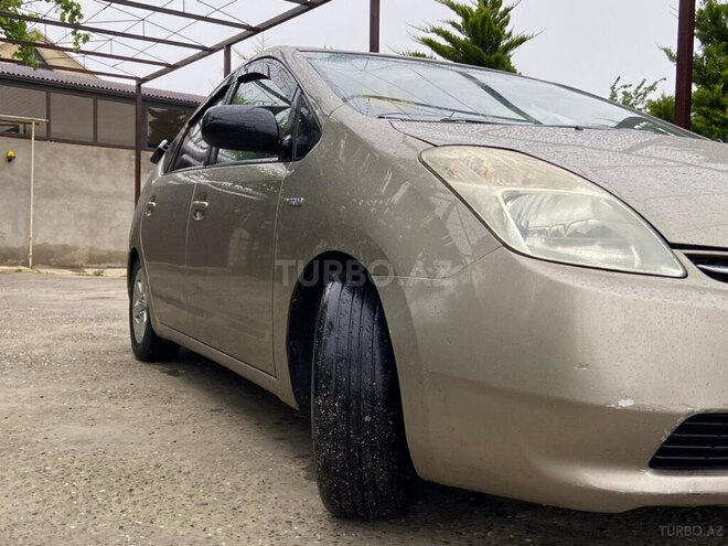 Toyota Prius-15