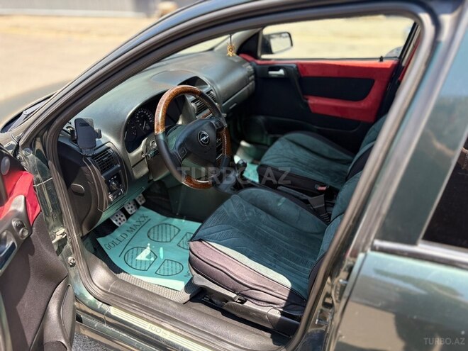 Opel Astra-8