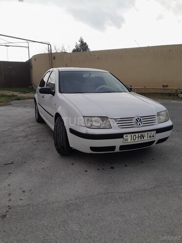 Volkswagen Bora-1