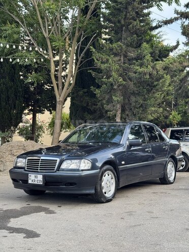 Mercedes C 240-3