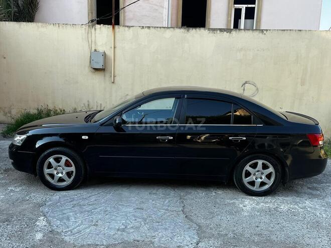 Hyundai Sonata-4