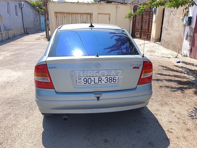 Opel Astra-10