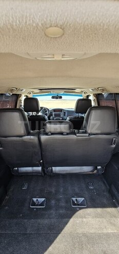 Mitsubishi Pajero-5