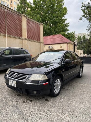Volkswagen Passat-8