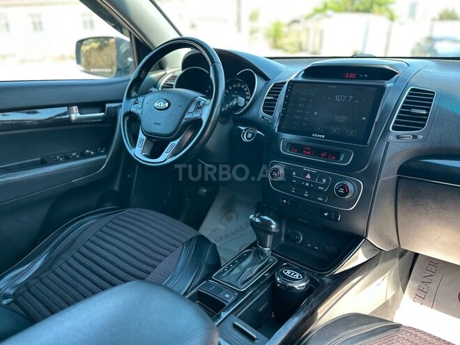 Kia Sorento-4