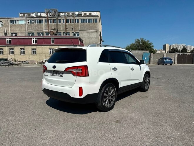 Kia Sorento-13