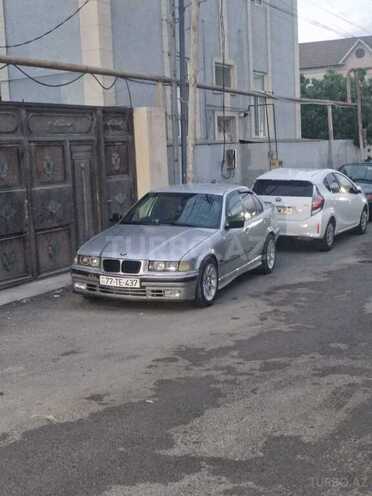 BMW 318-6